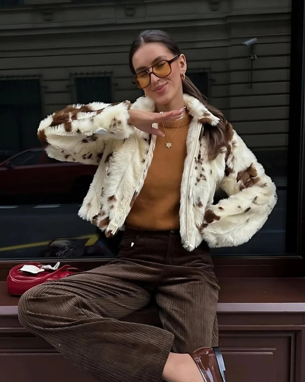 Gloria / Chaqueta de piel sintética estilo vaca