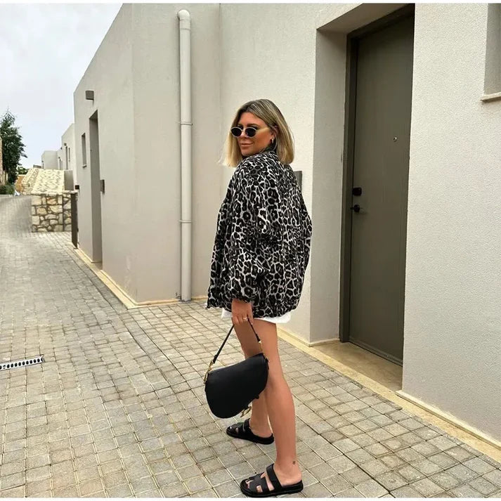 Fiona - Chaqueta bomber para otoño con estampado animal print