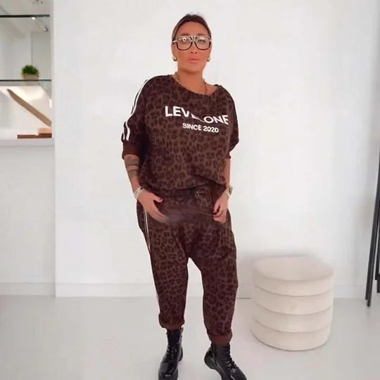 Lara - Conjunto de dos piezas con estampado de leopardo