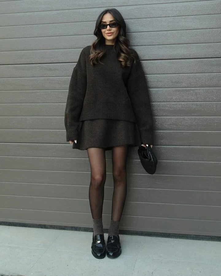 Lara - Conjunto de otoño de punto con jersey y falda