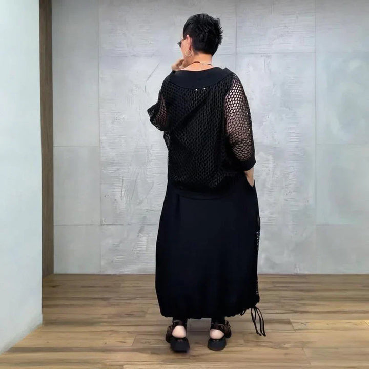 Ava - Conjunto negro de vestido con sobrecamisa calada